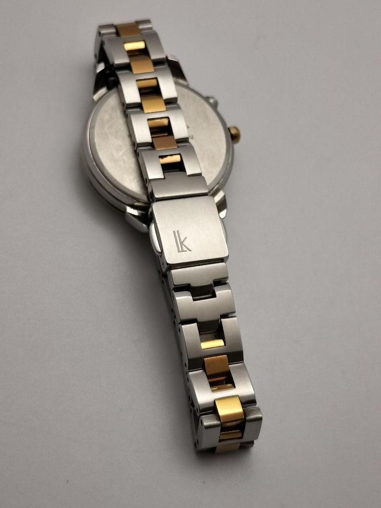 [USED] Popular lightweight titanium Seiko Lucia radio-controlled solar world watch SSQV020