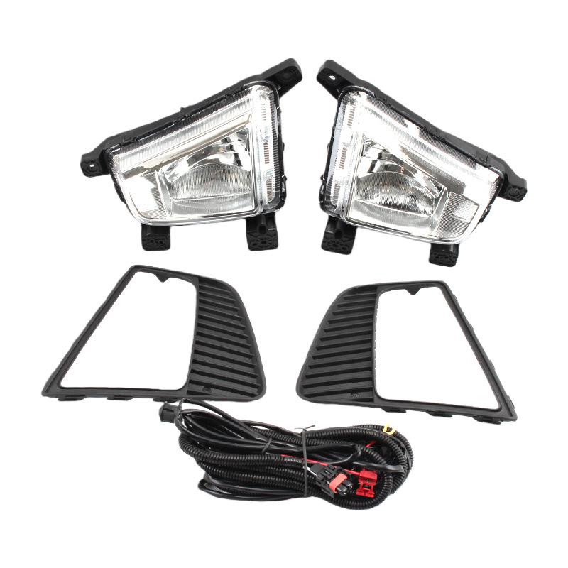 Fog Light Set for Hyundai ix25 (2015-2017) - Includes Headlight, Bumper Lights, and Daytime Running Lights.