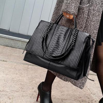 Women's 2022 Large Capacity Fashion Shoulder Tote Bag - Light Luxury Handbag and Work Briefcase