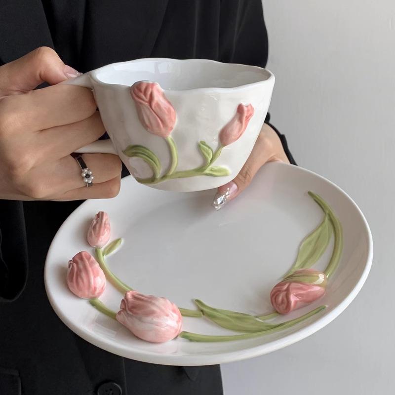 Tulpenbecher Geprägt Handbemalt Ins Style Tasse Kaffeetasse und Untertasse Keramiktasse Zuhause Kreative Wassertasse Teller