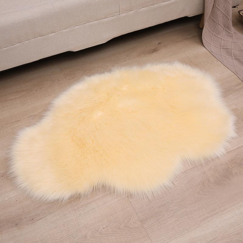 Cloud-Shaped Long Pile Rug for Bedroom or Living Room - Cute, Luxurious, and Machine Washable