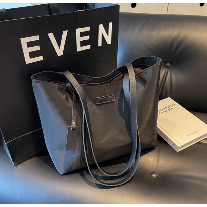 Women's New Nylon Casual Bag Large Capacity Work School Commuter Tote Bag Korean Minimalist Shoulder Bag