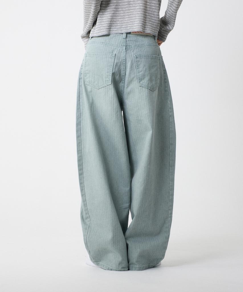 UNKNOWN PLANET Side Cut Tuck Pleat Wide Pigment Cotton Pants Green