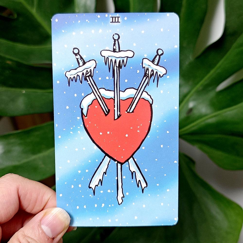 Winter Waite Tarot, 78-teiliges Tarot mit Bildern vor winterlichem Hintergrund, basierend auf dem Rider Tarot des RWS-Systems, 12 x 7 cm