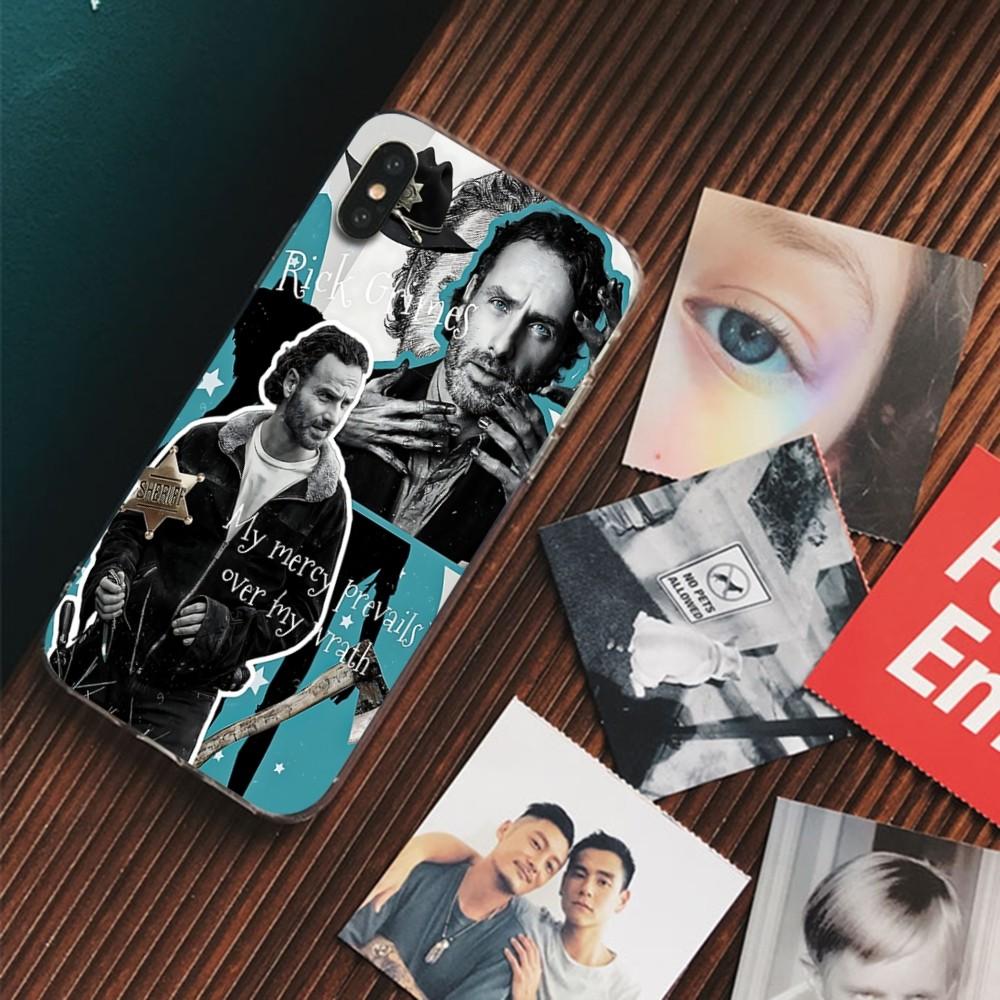 

The Walking Dead Phone Case For IPhone 16 15 14 13 12 Mini 11 Pro XS Max X XR SE 6 7 8 Plus Soft Silicone Cover iPhone 14 plus