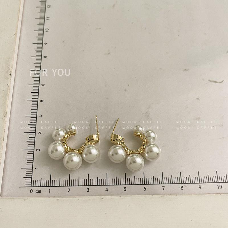 

925 Silver C-shaped Gradient Pearl Stud Earrings - Women s Retro Style