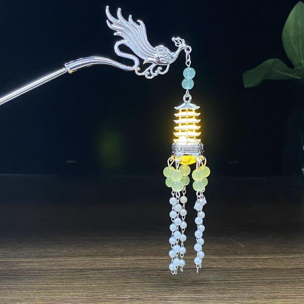 Ancient Style Luminous Hairpin: High-End Alloy Lantern Design for Hanfu Skirts