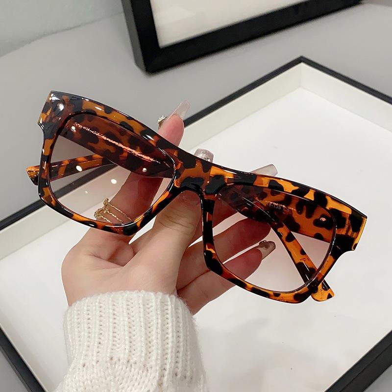 

JYL TS Cat Eye Sunglasses Women UV Protection Leopard Frame 97157 A-8188 полевой шпат