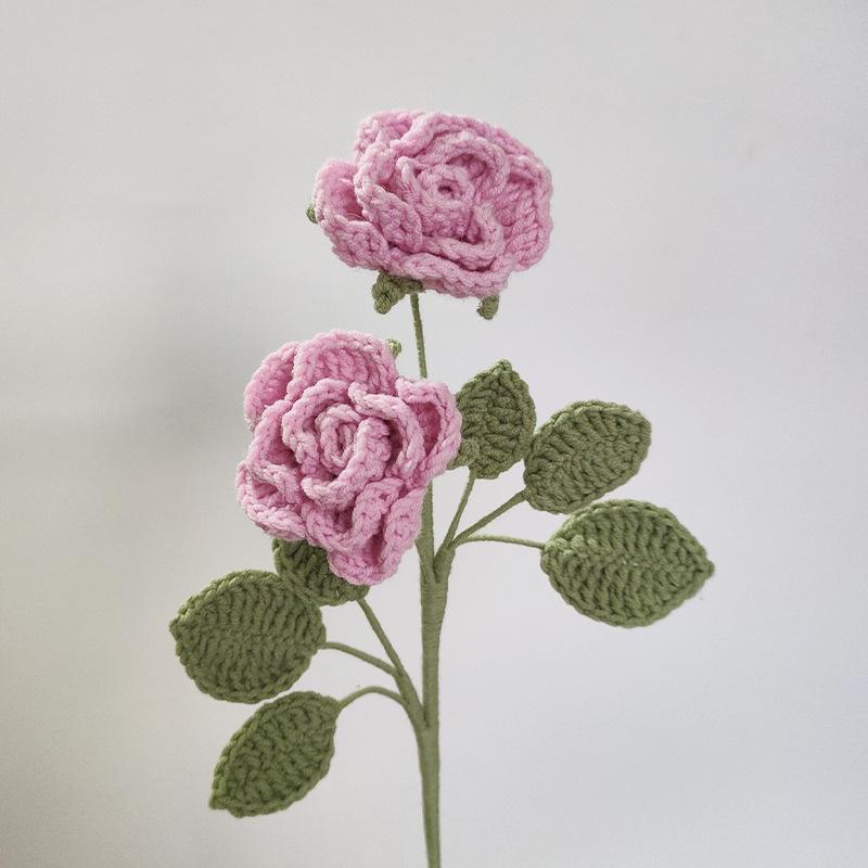 Gehäkelter Blumenstrauß Kreative Strickblume Heim Frühlingsdeko Gestrickter Strauß für Muttertagsgeschenk Künstliche Blumen