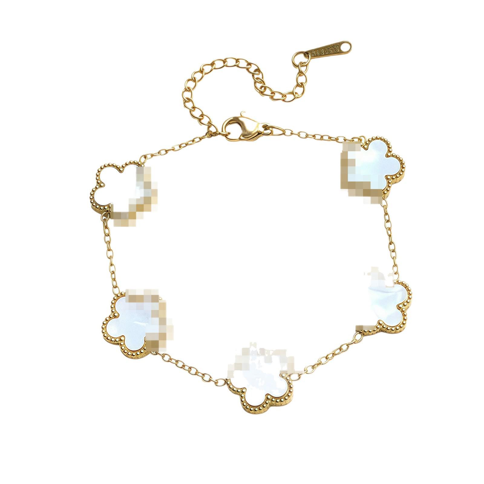 

Elegant Five-Flower Clover Bracelet: Women s Stainless and Titanium Steel, High-End Fashion Jewelry темно-червоний колір