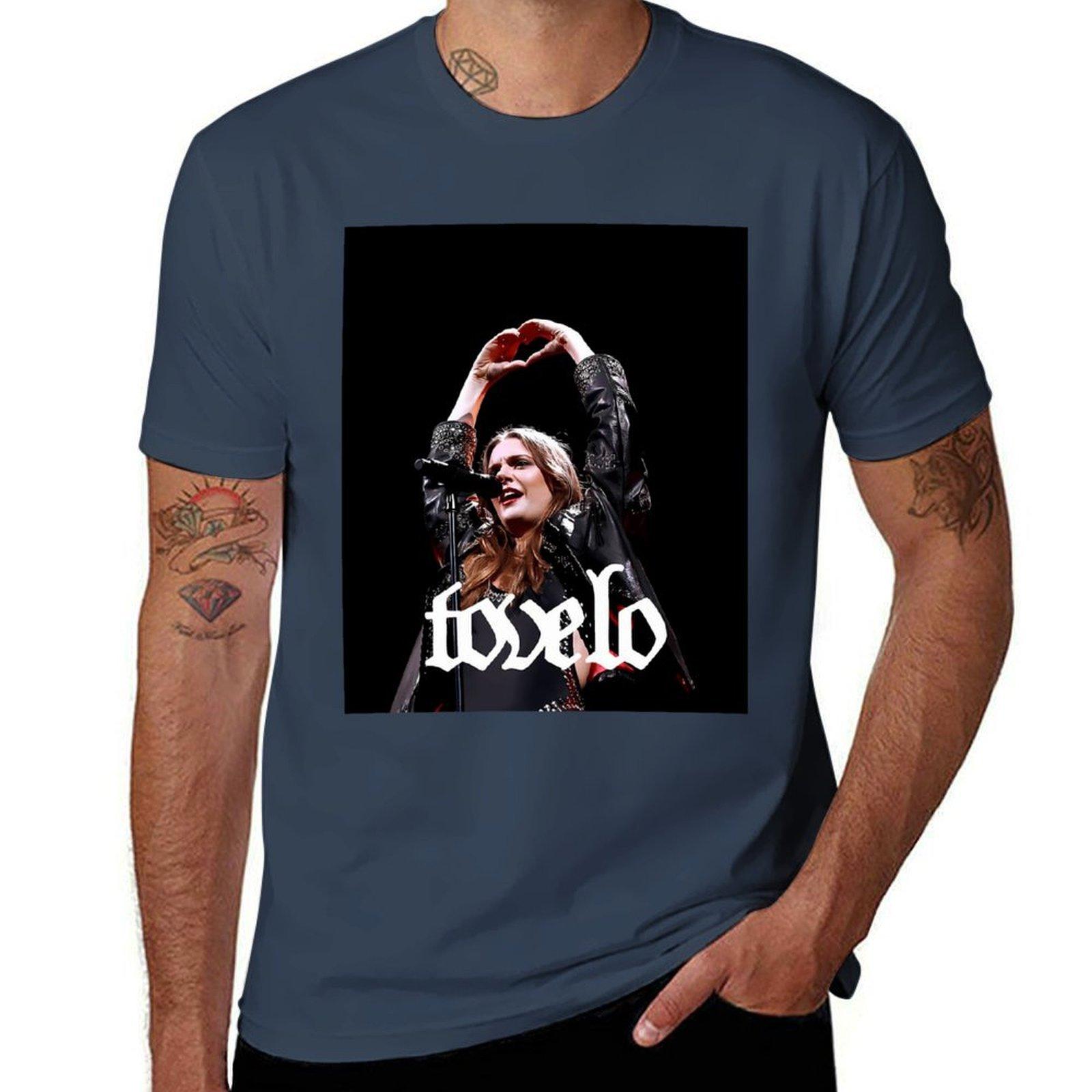 Famme Love Lo Кошка Ло 2023 - Привычки Одиночная Футболка футболка мужчина дизайнер мужчина футболка Футболка S