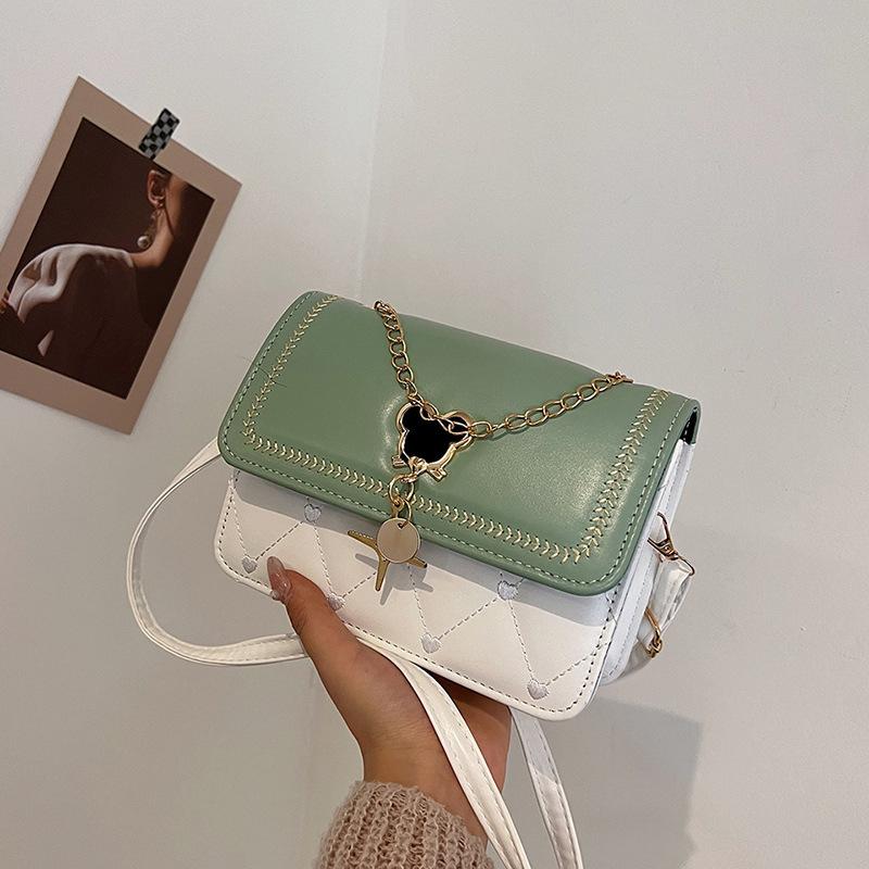 

2024 жіноча сумка весняна нова мода жіноча сумка через плече тренд вишита нитка маленька квадратна сумка маленька свіжа студентська сумка білий