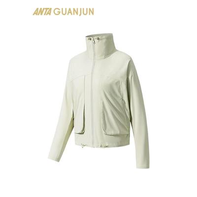 Paltoane și geci – Veste antivânt