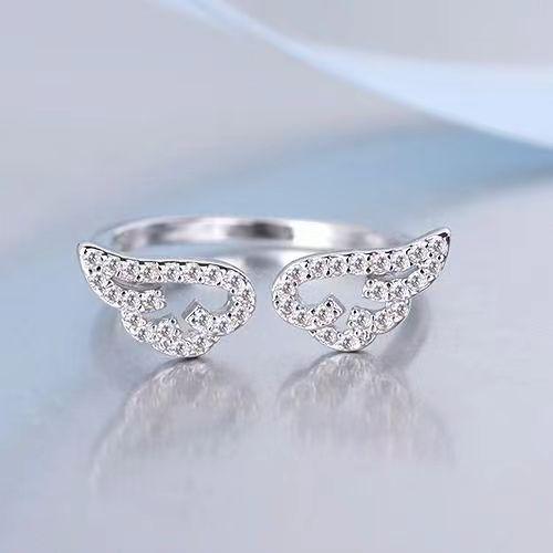 

Korean Angel Wings Micro-inlay Zircon Hollowed-out Wing Adjustable Opening Rings for Women Stainless Steel Finger Jewelry Gifts resizable