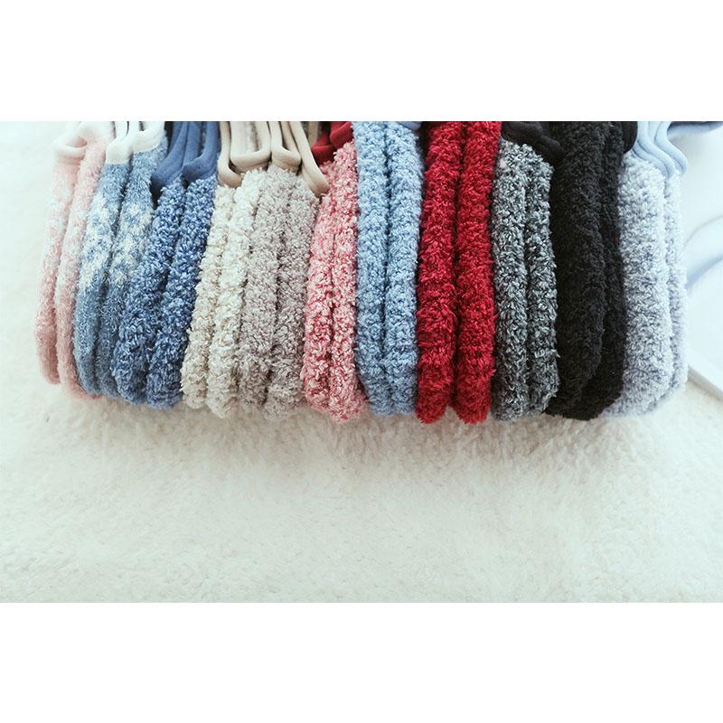 Chaussettes chaudes et épaisses en velours pour adultes, confortables, antidérapantes, pour Yoga, pour femmes, automne et hiver