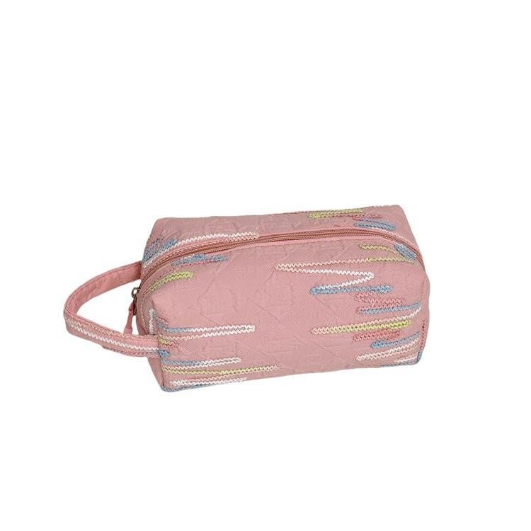 Stylish And Spacious Summer Checkered Makeup Bag Cute Portable Travel Handbag