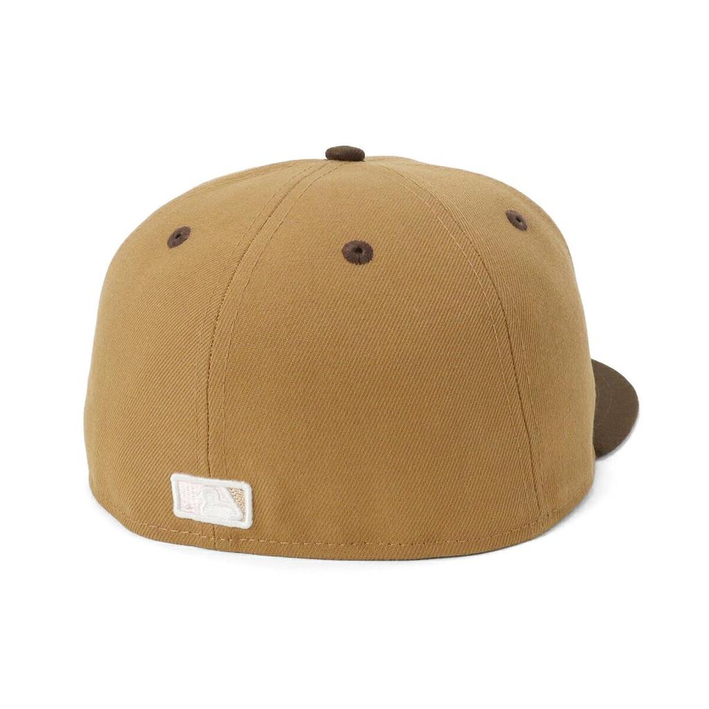 New Era 59FIFTY Cap MLB New York Yankees NY Beige Under Exclusive to and 5950 Straight Flat Perfect for Spring and Popular Size Stickers Large and