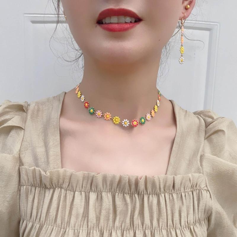 Painted Flower Choker Small Daisy Necklace Adjustable Clavicle Chain for Women Girls Handmade Bracelet Earrings Jewelry