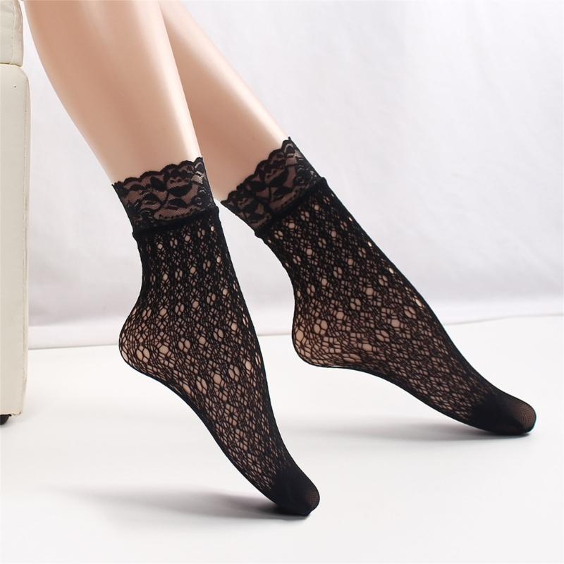 Breathable Fishnet Patterned Ankle Socks for Women Fashionable Hollowout Design with Lace Trim Short Crew Socks Hosiery