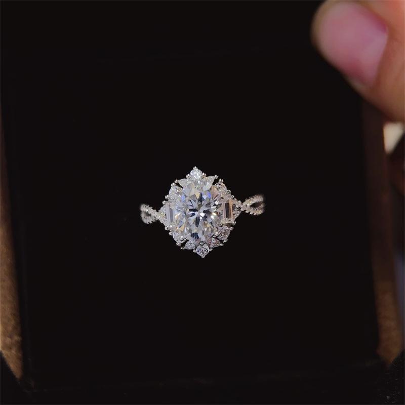 2 Carat D Color Oval Moissanite Egg-Shaped North Star Ring for Women - Wedding & Proposal Diamond Ring