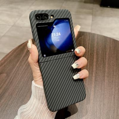 Luxury Carbon Fiber Texture Kevlar Pattern Bumper Case For Samsung Galaxy Z Flip 6 5 4 3 Camera Protection Shockproof Hard Cover
