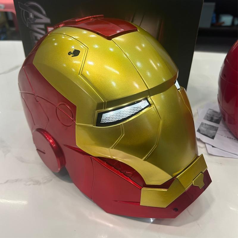 Marvel Comics Шлем Железного Человека Электрическая Носимая Маска 1:1 Автоматическое Открытие и Закрытие Модель Персонажи Взрослые Игрушки Подарок на День Рождения
