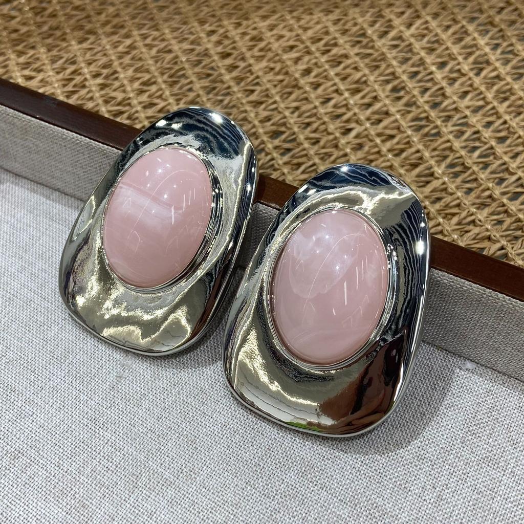 Retro Light Luxury Metal Glossy Oval Resin Gemstone Earrings Poplar Forest Fashion Temperament High-End Earrings