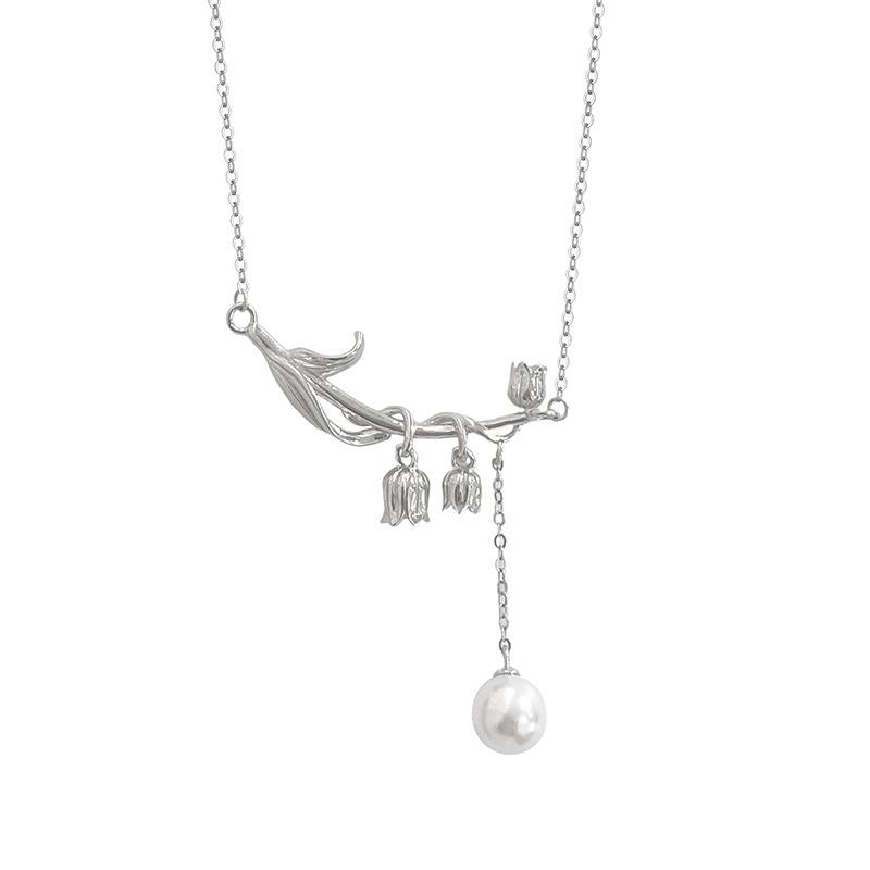 

Ожерелье с кисточками из цветочного жемчуга Linglan с современным дизайном и элегантной универсальной ключичной цепочкой