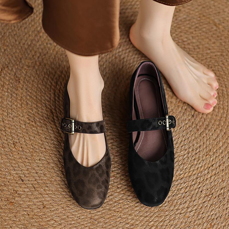 Krazing Pot Cow Skin Spring Summer Size 43 Size 42 Size 41 Thick Low Heels Women Round Toe Leisure Leopard Pumps