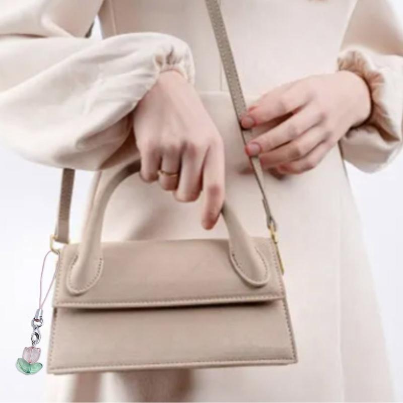 Simple Small Flower Hanging Pendant Sweet Phone Strap Y2K Bag Decoration Portable Hanging Lanyard Gift for Girls Women
