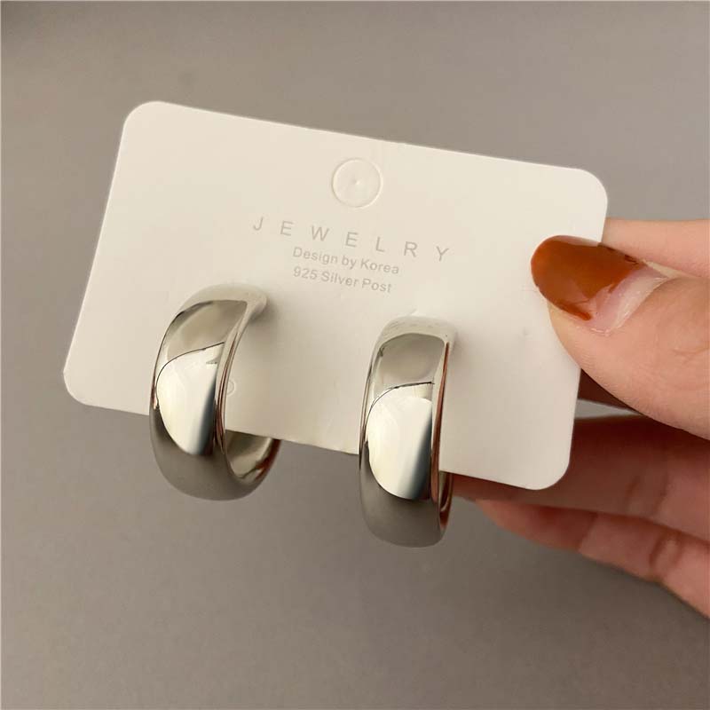 2026 New Fashion Metal Geometric Round Circle Hoop Earrings for Women Vintage Gold Color C-Shaped Statement Earring Zircon Gift
