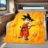 1pz Coperta in Flanella con Stampa Son Goku, Alta Qualità per Tutte le Stagioni, Decorazione per la Casa, Calore e Comfort, Perfetta per Regali di Natale