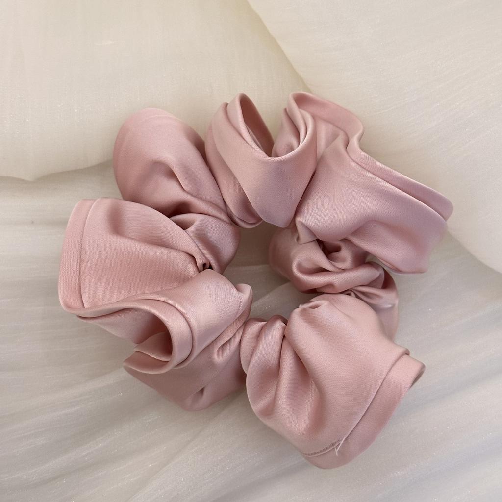 Chouchou Satin Style Français avec Bord Volanté Grand Nœud Accessoire Cheveux pour Femmes Élégant Luxueux Élastique Confortable