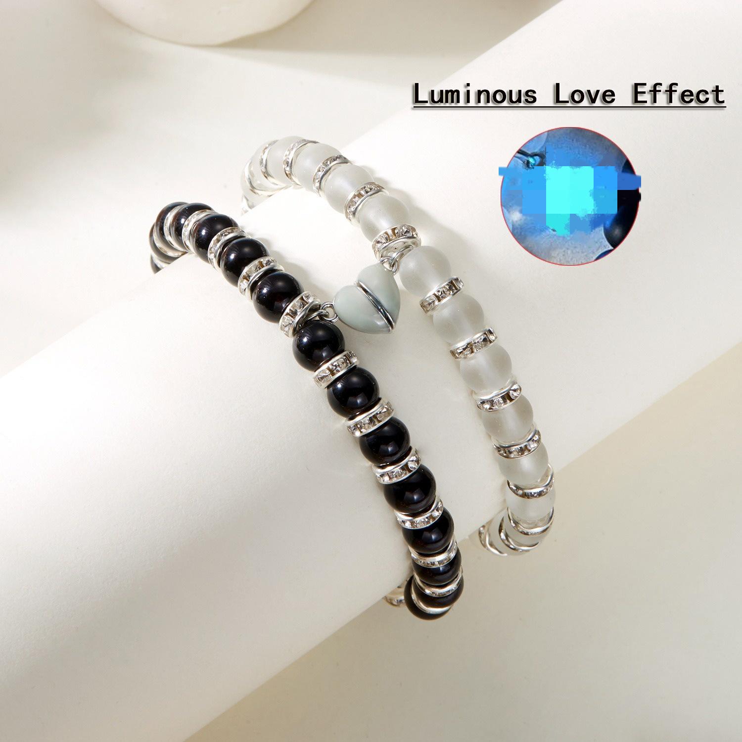 8mm Frosted Agate Beaded Bracelet with Diamond Circle Accents
