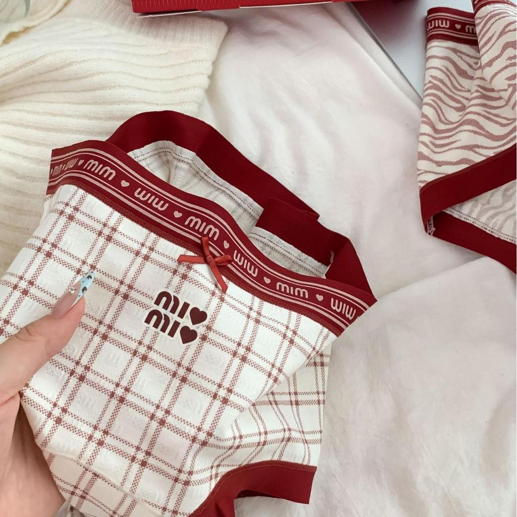 Lucky Girl Soft Hip-Wrapping Women's Underwear - Smooth, Skin-Friendly Ankara Red Triangle Panties