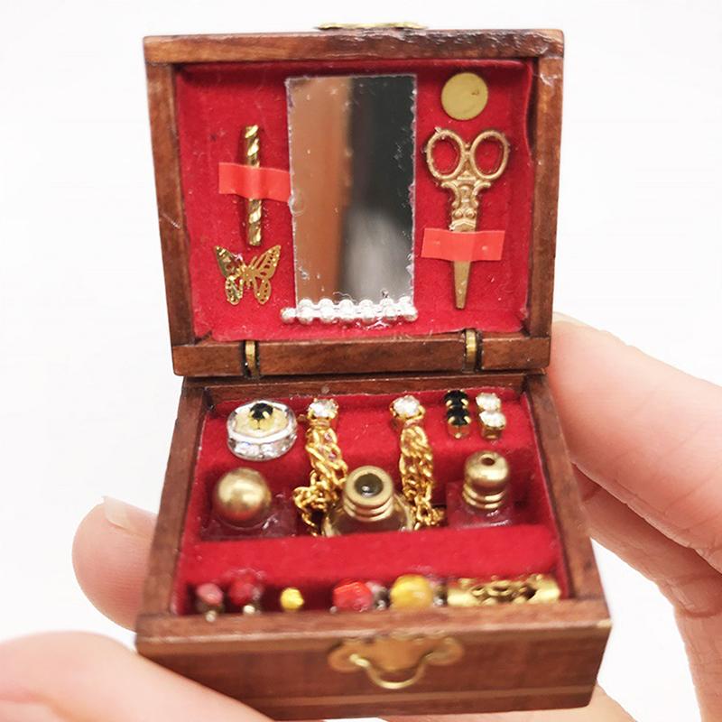 1:12 Dollhouse Miniature Accessories Mini Wooden Jewelry Box Model Toys For Doll House Decoration Vintage Jewel Case