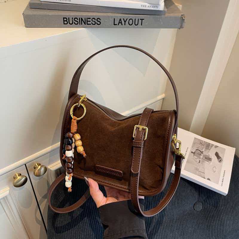 

Vintage Handbag Women s Fashionable High-quality Shoulder Bag Suede Cross-body Commuter 21x9x15 single package