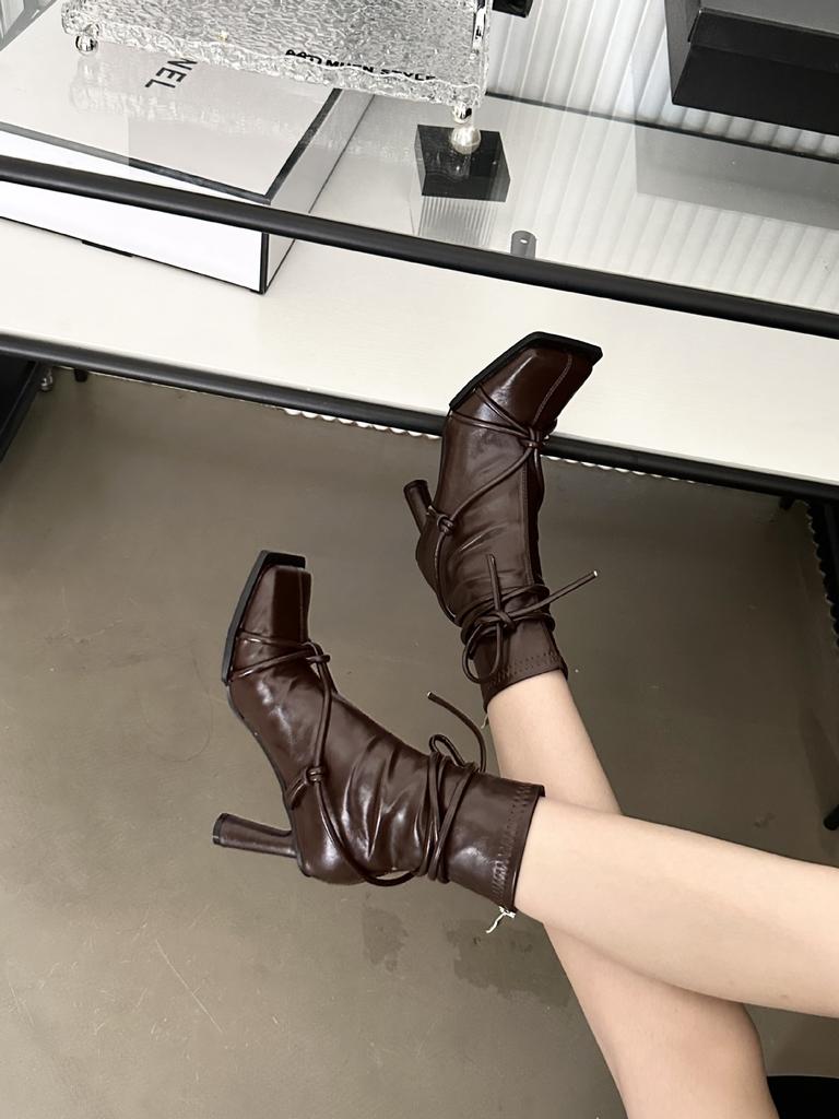 2025 Autumn and Winter New Square Head Thin Heel High Heel Temperament Thin French Fashion Sexy Beauty Internet Celebrity Short Boots