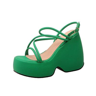 PU Plateau Schnallenriemen Peep Toe Super High Heels Sommerschuhe Moderne Mode Damen Sandalen