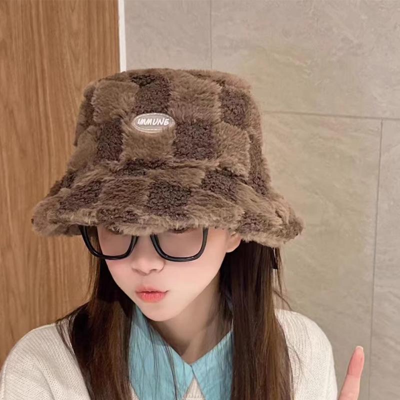 

1pcThe New Pot Hat Is A Versatile Choice for Women in Autumn and Winter.It Features A Warm Sheepskin Fisherman Hat A Fashionable 56-58CM