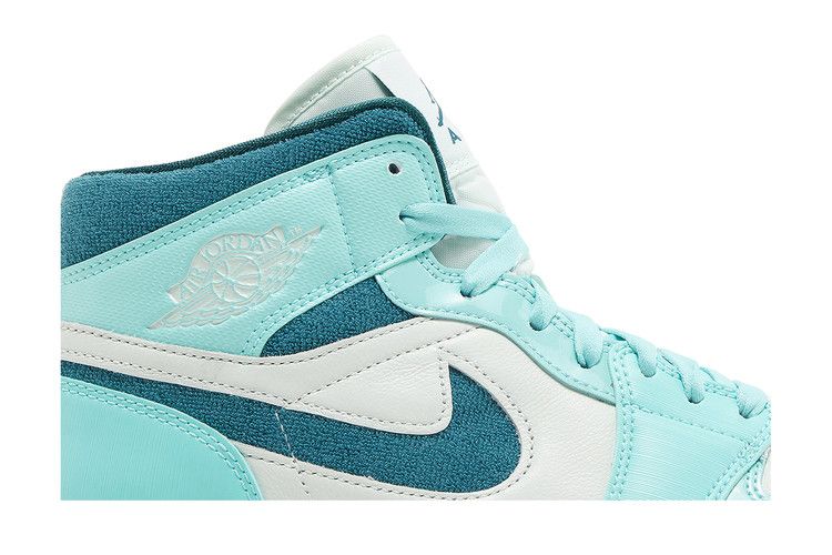 Wmns Air Jordan 1 Mid SE 'Bleached Turquoise'