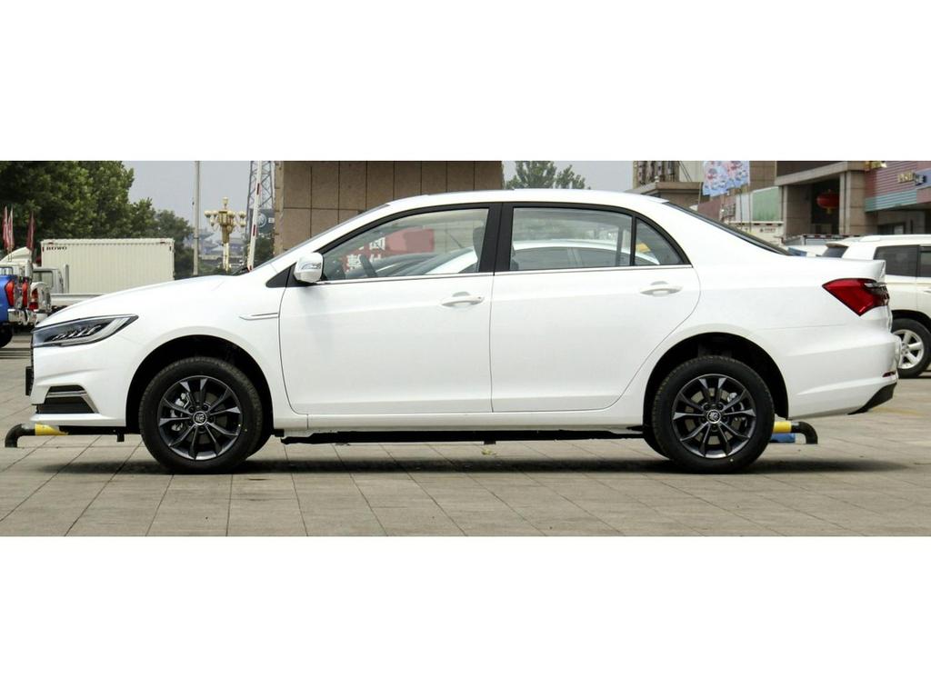 Kompatibel mit BYD Qin EV & Qin Plus DMMI, Qin Plus EV 16" & 17" Leichtmetallfelgen und Ersatzrädern.