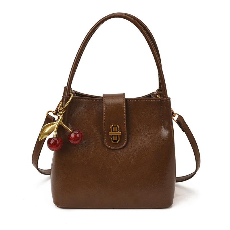Simple Retro Small Bag Women's 2025 Autumn New Trendy Out Hand Bag Popular Shoulder Messenger Bag Bucket Bag