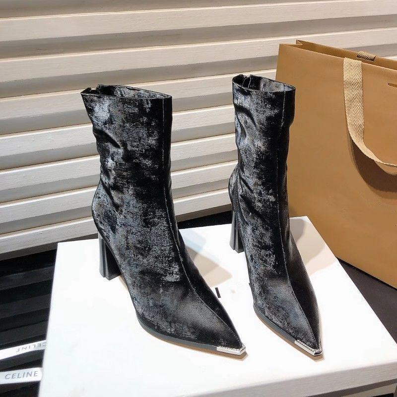 

Зимние металлизированные ботинки до середины икры на массивном каблуке с острым носком и боковой молнией, 2025 Size 34