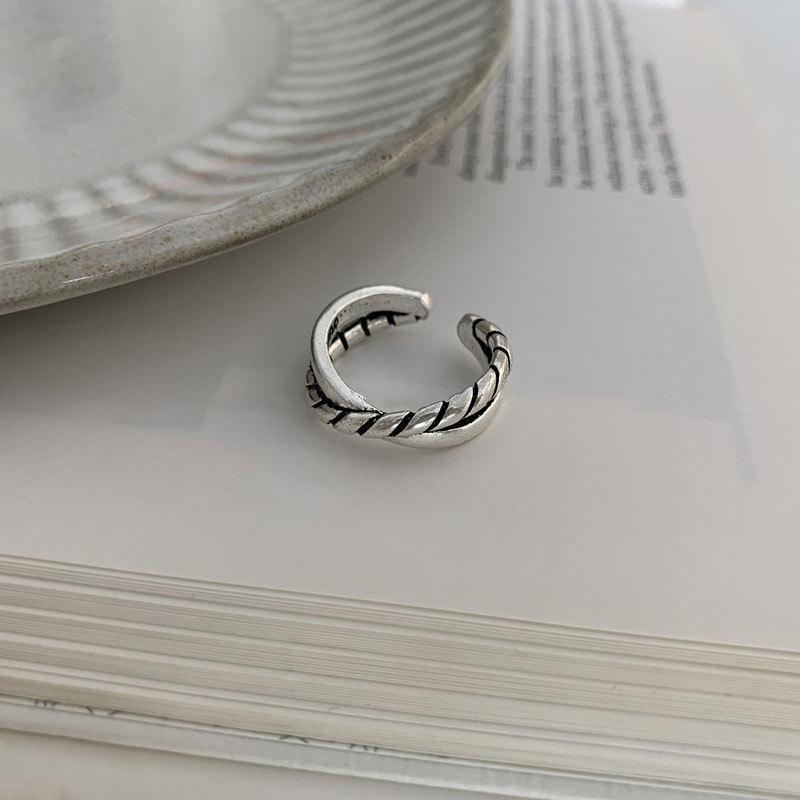 Unique Design Stylish Silver Plated Finger Ring For Women Adjustable And Trendy