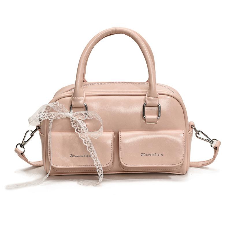 Fashion portable small square bag women's 2025 new hand-held class commuter leisure shoulder bag versatile oblique span women's bag