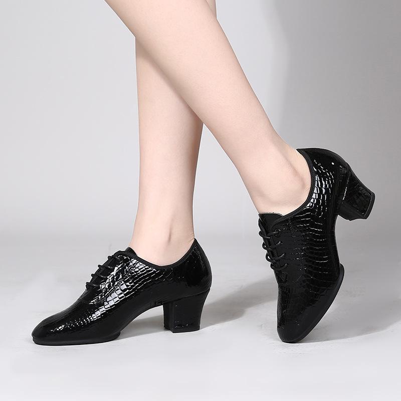 Damen Tanzschuhe Square Dance Tanzschuhe Gesellschaftstanz Sailor Dance Lateinamerikanische Tanzschuhe Moderne Tanzschuhe