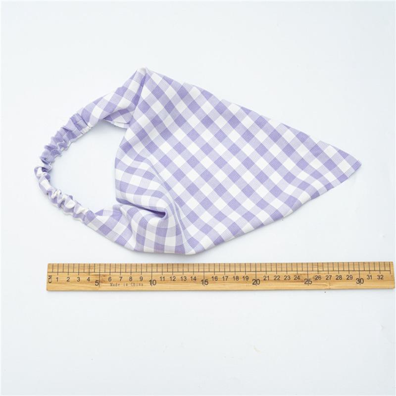 New Square-patterned Bullet Force Triangular Headscarf for Women, Suitable for Spring and Summer, for Tying Up The Hair and Covering The Head.
