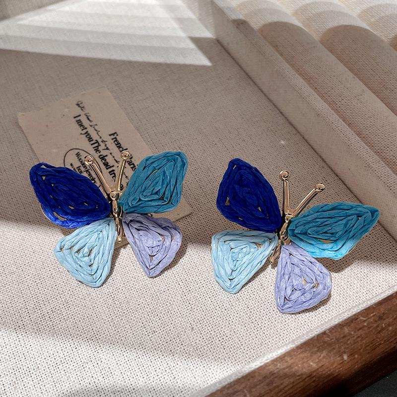 Vintage Blue Glass Bow Earrings - Retro Design Ornament