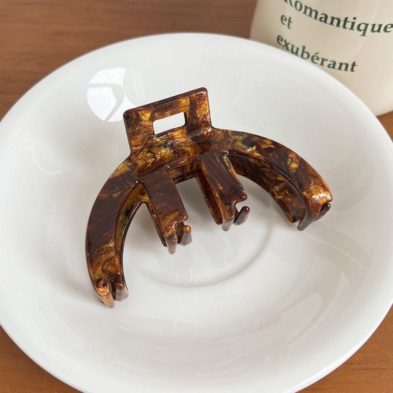 

1pc French hair clip with high-end feel, shark clip with curved hollow out, light luxury, black and white pattern hair grab